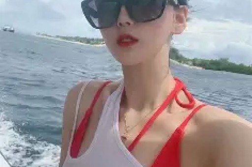 女明星集体“塌房”她们为啥都不装了